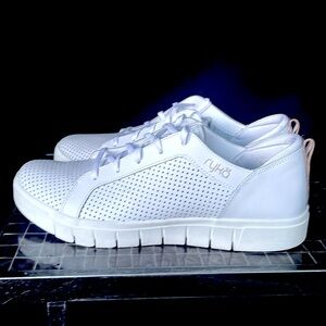 Ryka White Leather Super Comfortable Athletic Shoes